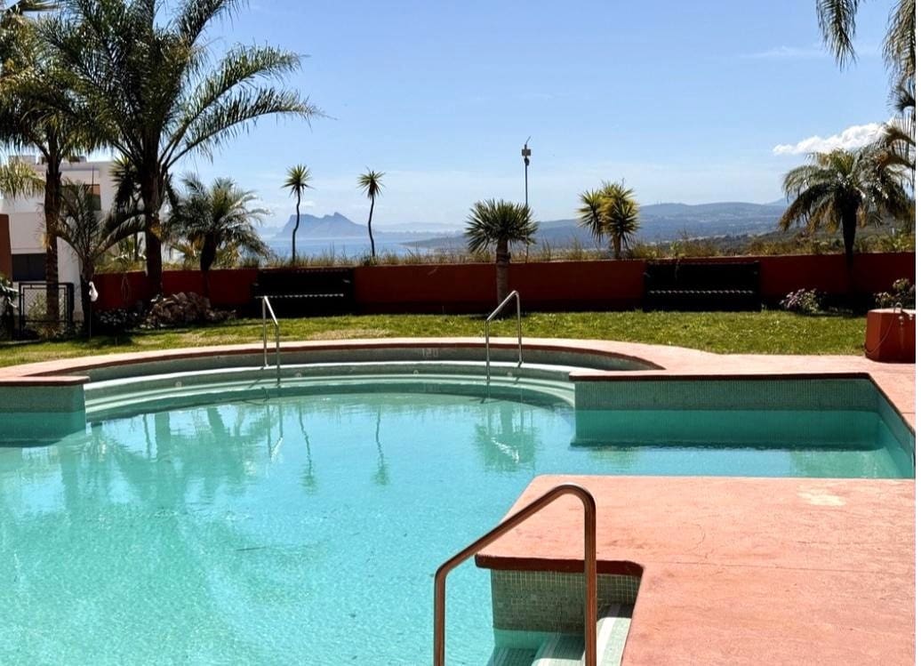 3 quarto Moradia Geminada para venda em Manilva com piscina - 525 000 € (Ref: 9859677)