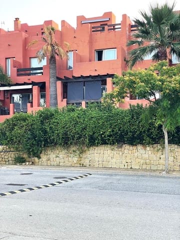 3 quarto Moradia Geminada para venda em Manilva com piscina - 525 000 € (Ref: 9859677)