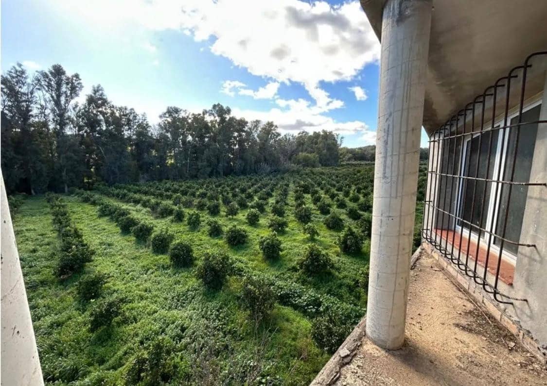 4 makuuhuone Maalaistalo myytävänä paikassa San Martin del Tesorillo - 400 000 € (Ref: 9859679)