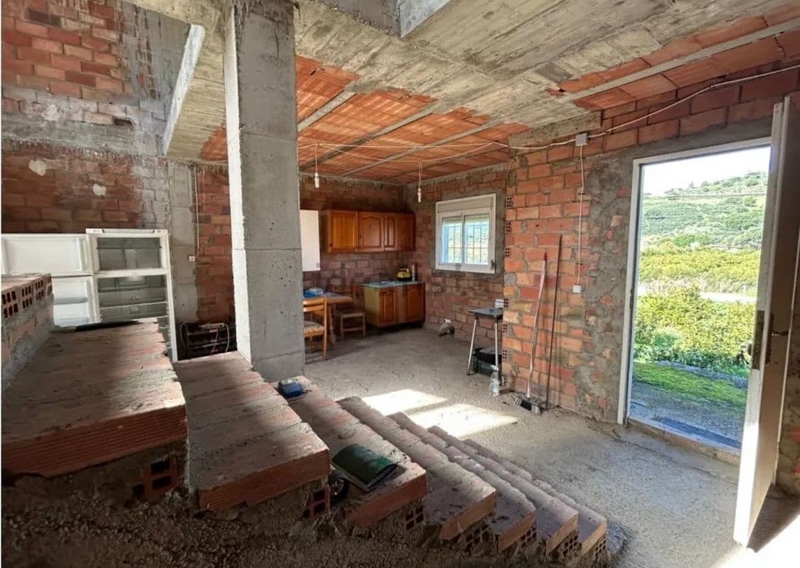 4 makuuhuone Maalaistalo myytävänä paikassa San Martin del Tesorillo - 400 000 € (Ref: 9859679)