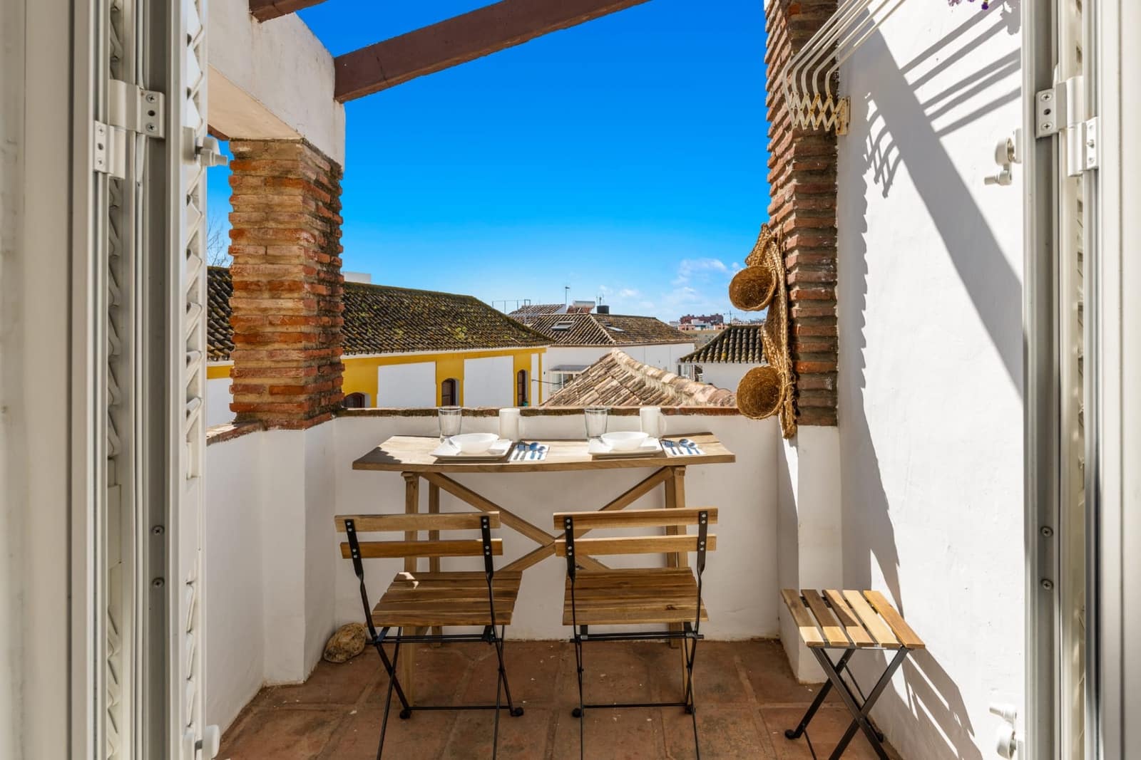 2 bedroom Semi-detached Villa for sale in Estepona - € 380,000 (Ref: 9859680)