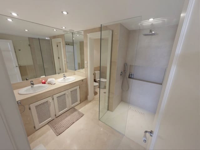 2 slaapkamer Appartement te koop in Sotogrande, San Roque met zwembad garage - € 950.000 (Ref: 9873110)