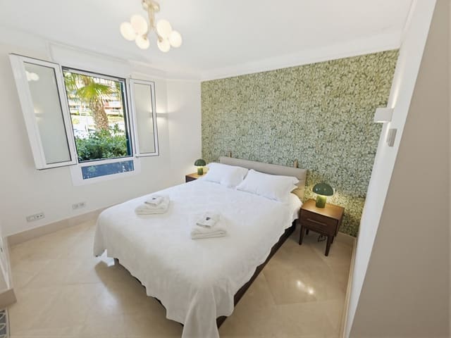 2 slaapkamer Appartement te koop in Sotogrande, San Roque met zwembad garage - € 950.000 (Ref: 9873110)