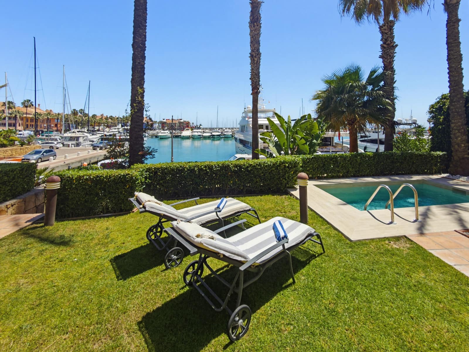2 quarto Apartamento para venda em Sotogrande com piscina garagem - 950 000 € (Ref: 9873110)