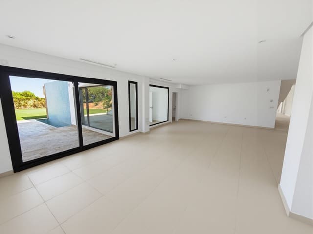 6 soverom Villa til salgs i Sotogrande, San Roque med svømmebasseng - € 3 700 000 (Ref: 9894105)