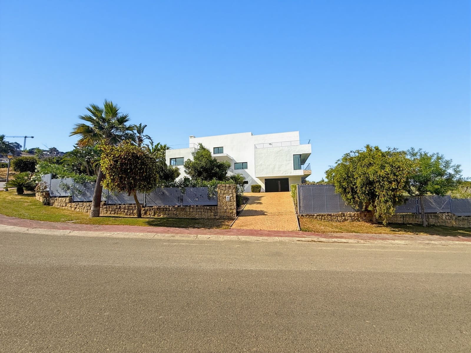 6 soverom Villa til salgs i Sotogrande med svømmebasseng - € 3 700 000 (Ref: 9894105)