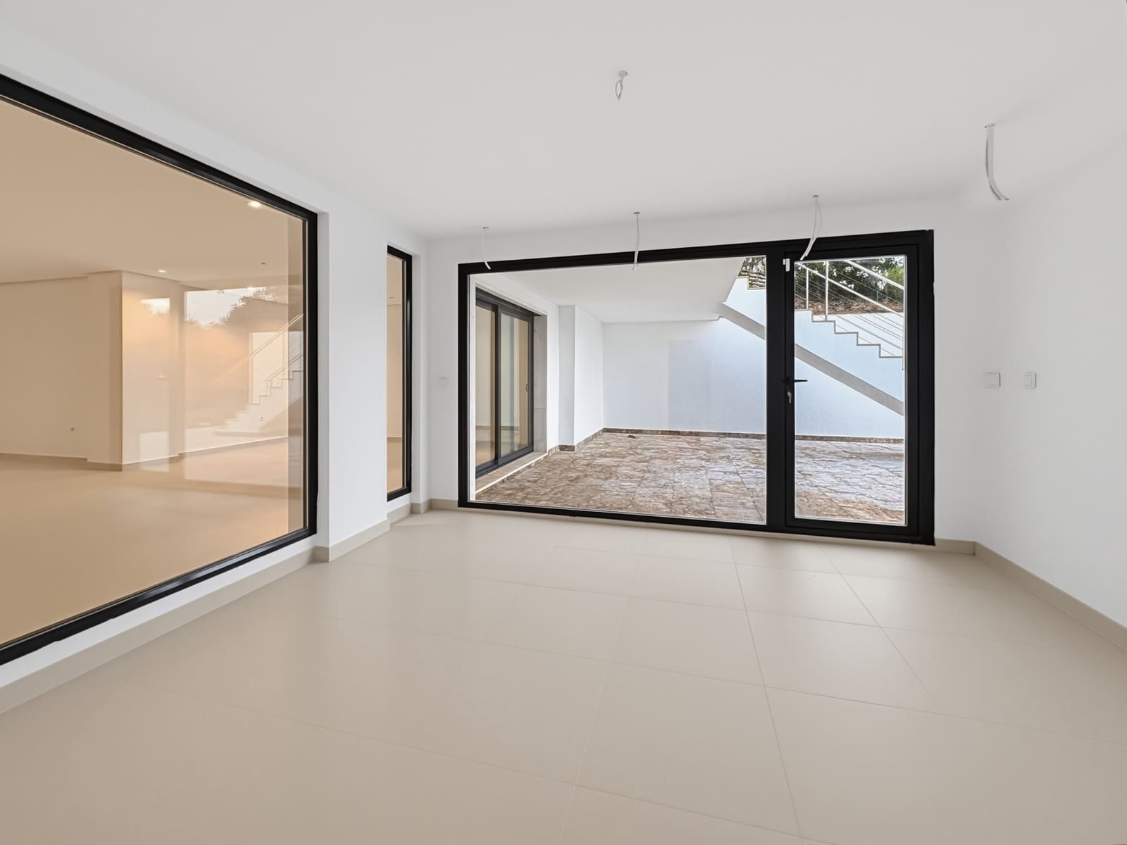 6 bedroom Villa for sale in Sotogrande with pool - € 3,700,000 (Ref: 9894105)