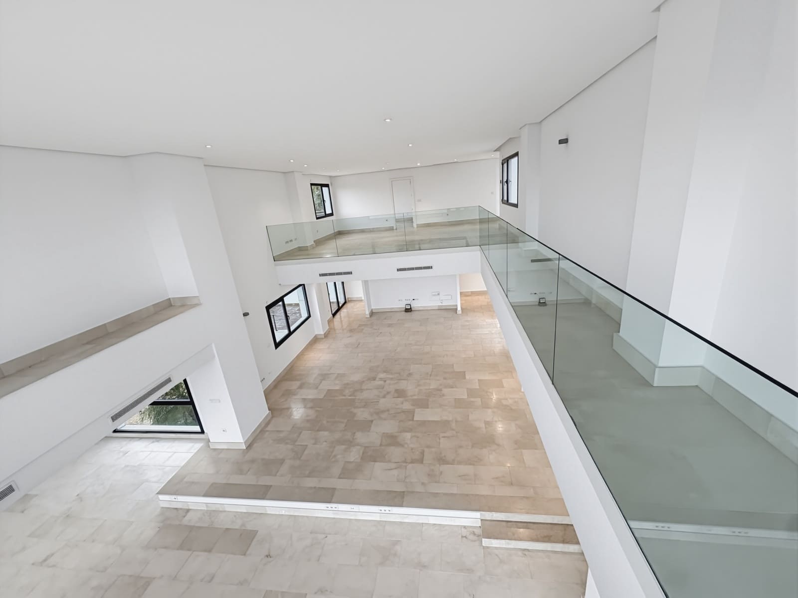 6 bedroom Villa for sale in Sotogrande with pool - € 3,700,000 (Ref: 9894105)