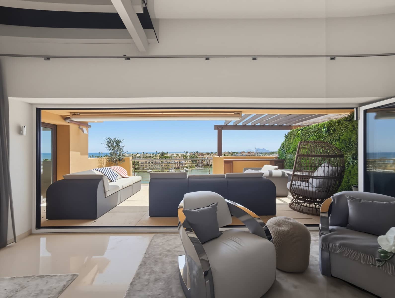 3 sypialnia Penthouse na sprzedaż w Sotogrande z garażem - 997 000 € (Ref: 9966308)