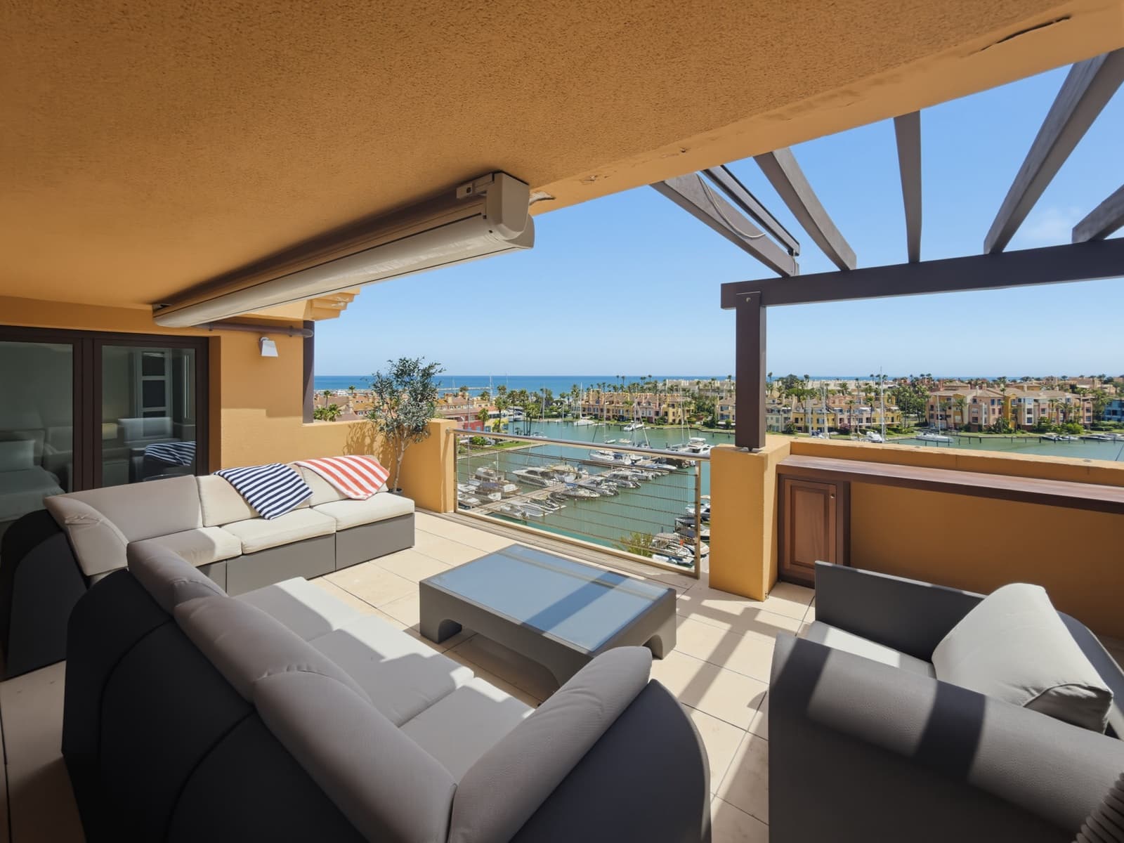3 sypialnia Penthouse na sprzedaż w Sotogrande z garażem - 997 000 € (Ref: 9966308)