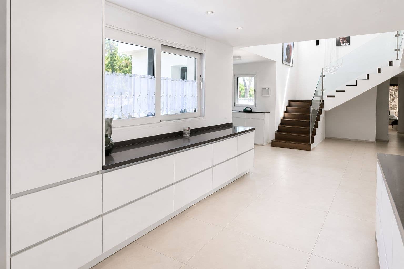 5 bedroom Villa for sale in Sotogrande with pool - € 3,950,000 (Ref: 9966309)