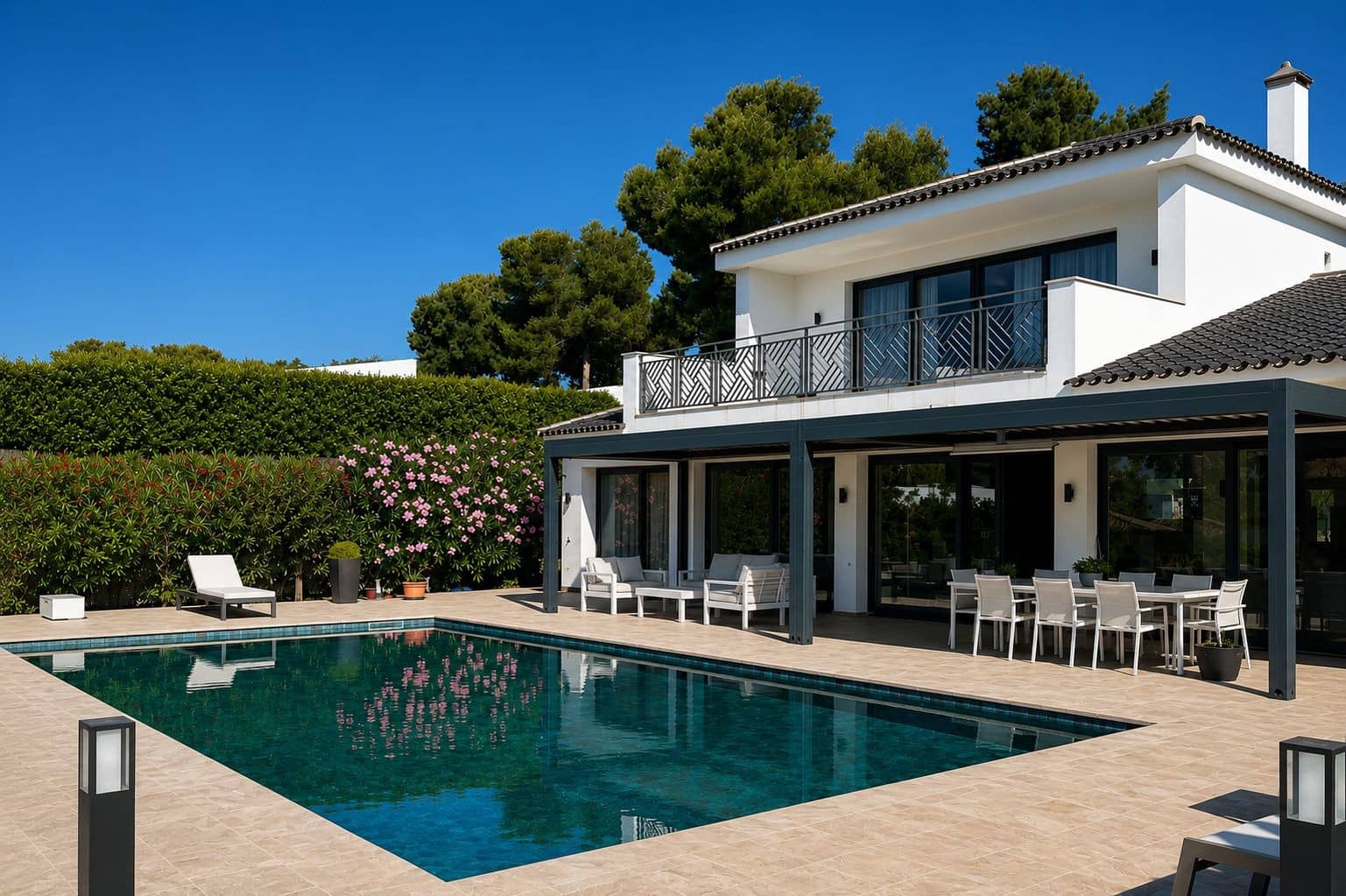 5 bedroom Villa for sale in Sotogrande with pool - € 3,950,000 (Ref: 9966309)