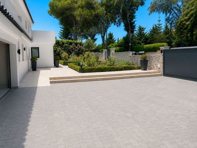 5 soverom Villa til salgs i Sotogrande, San Roque med svømmebasseng - € 3 950 000 (Ref: 9966309)