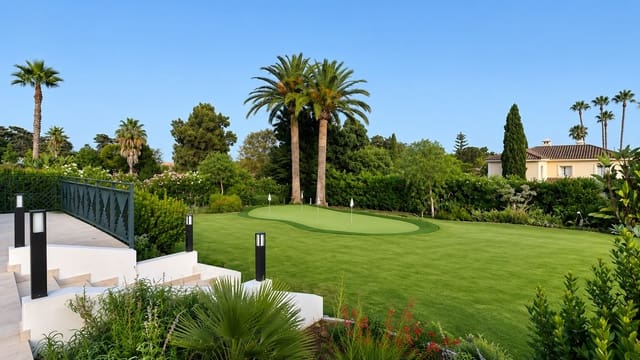 5 soverom Villa til salgs i Sotogrande, San Roque med svømmebasseng garasje - € 3 950 000 (Ref: 9966309)