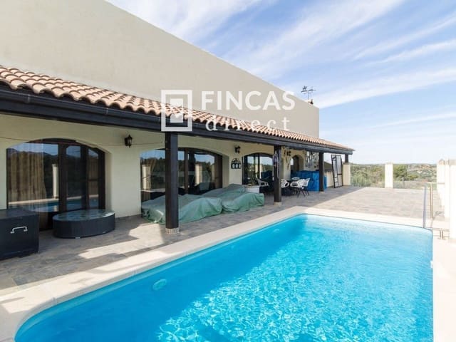 Chalet de 3 habitaciones en Cretas en venta con piscina garaje - 440.000 € (Ref: 8426737)