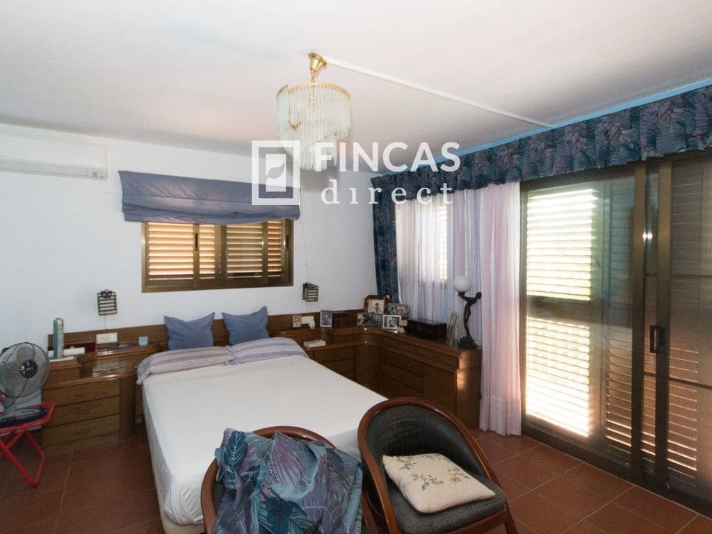 6 slaapkamer Villa te koop in Tortosa met zwembad garage - € 450.000 (Ref: 8449203)