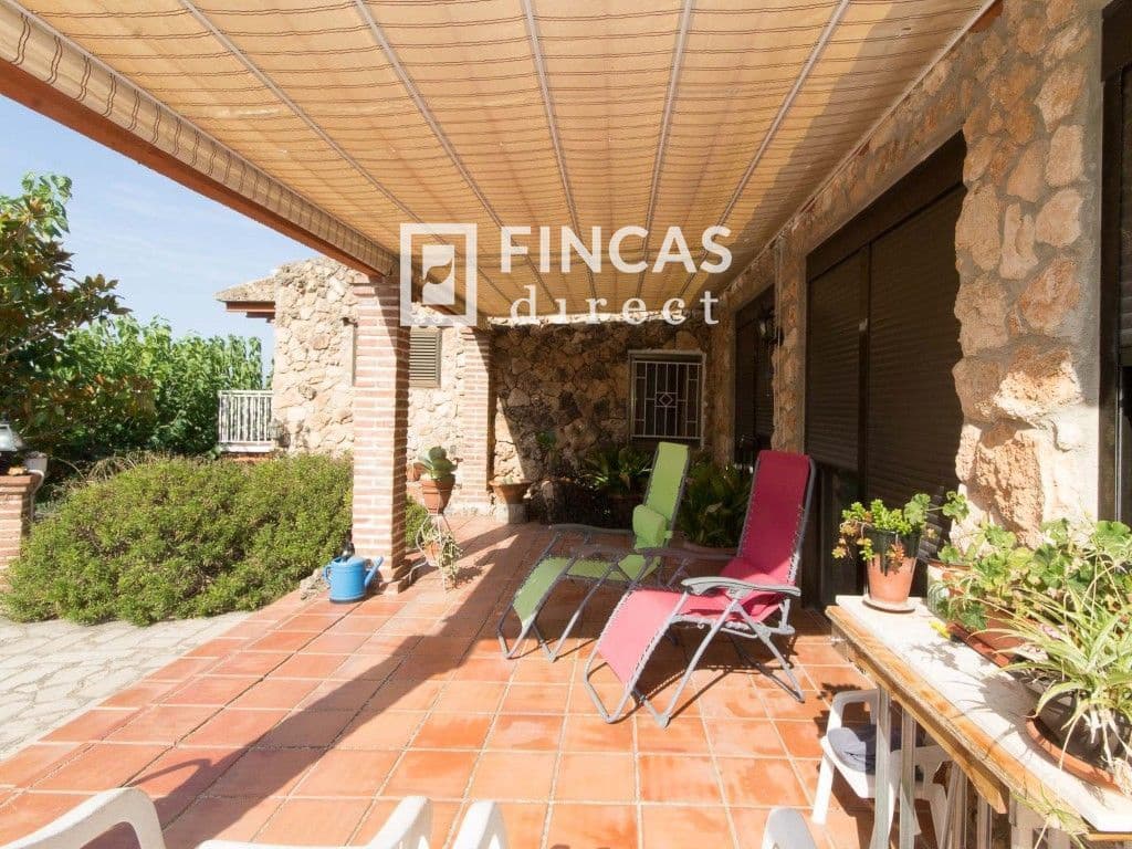 6 slaapkamer Villa te koop in Tortosa met zwembad garage - € 450.000 (Ref: 8449203)