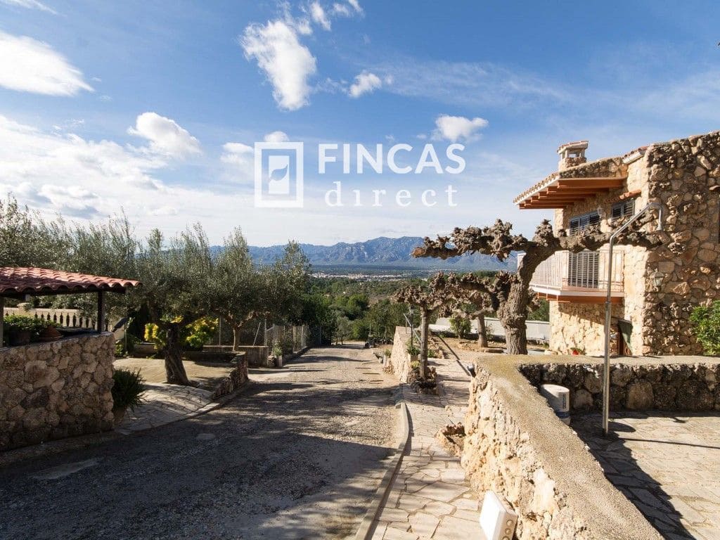 6 slaapkamer Villa te koop in Tortosa met zwembad garage - € 450.000 (Ref: 8449203)