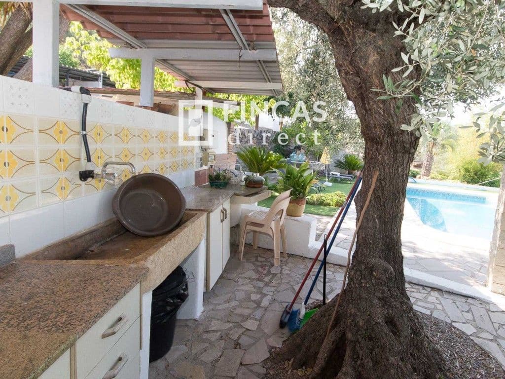 6 slaapkamer Villa te koop in Tortosa met zwembad garage - € 450.000 (Ref: 8449203)