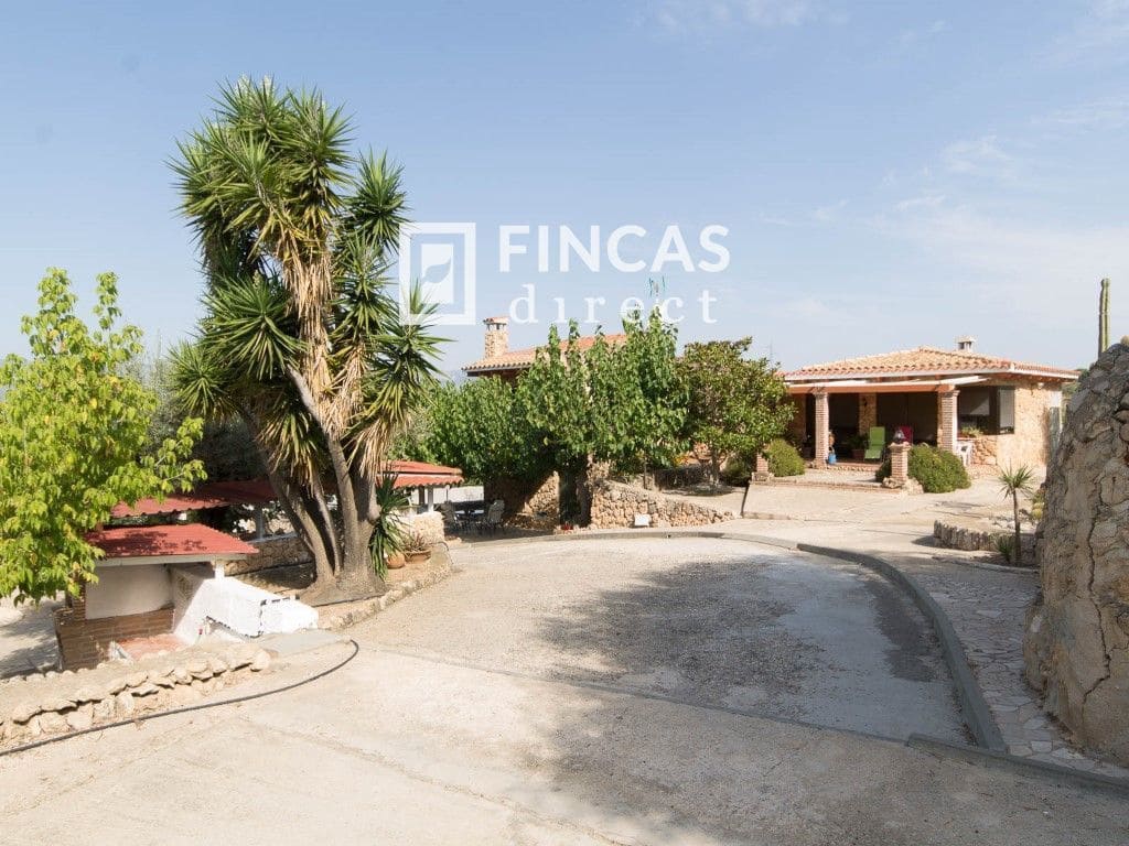 6 slaapkamer Villa te koop in Tortosa met zwembad garage - € 450.000 (Ref: 8449203)
