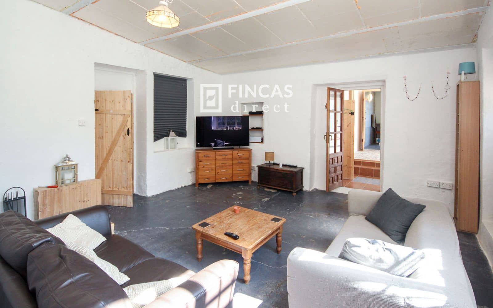3 Zimmer Finca/Landgut zu verkaufen in Flix mit Pool - 149.000 € (Ref: 8451551)