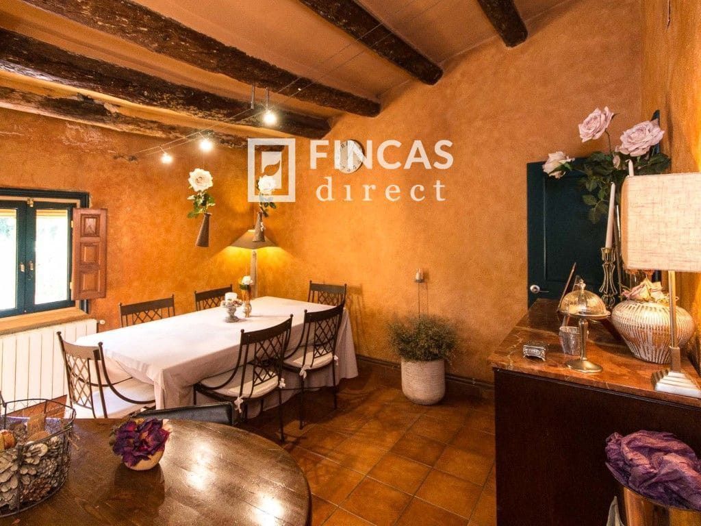 5 sypialnia Willa na sprzedaż w Subirats z garażem - 655 000 € (Ref: 8479620)