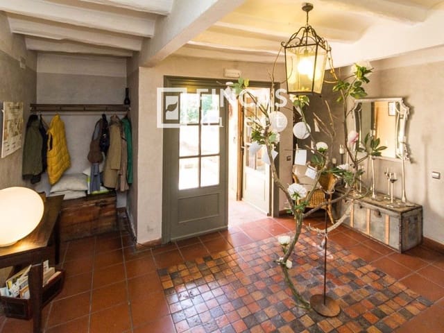 5 bedroom Villa for sale in Subirats with garage - € 655,000 (Ref: 8479620)