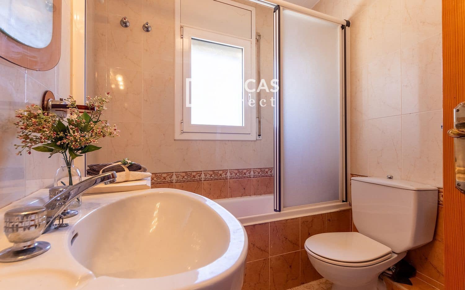 6 sypialnia Willa na sprzedaż w Albinyana z garażem - 265 000 € (Ref: 8775820)