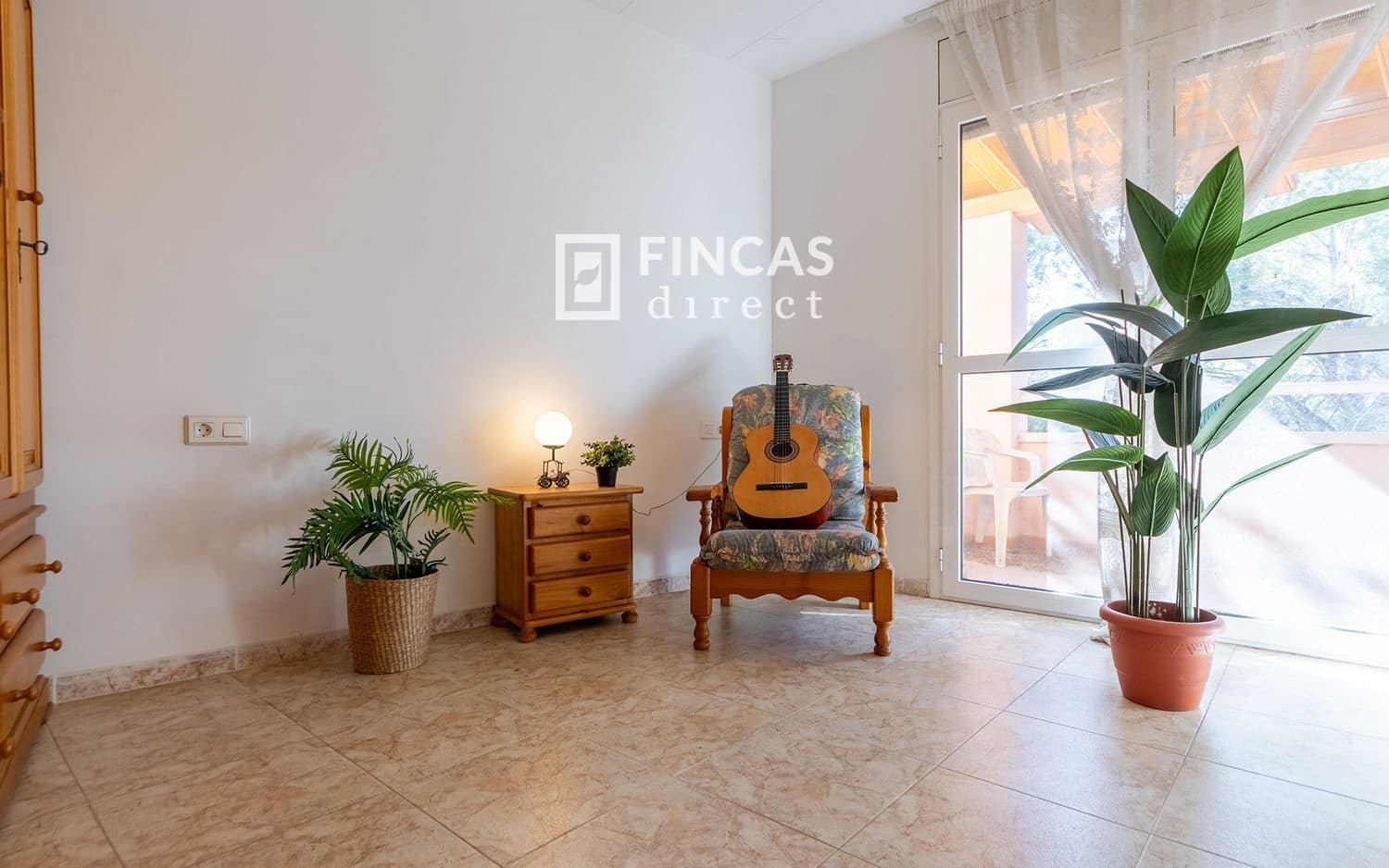 6 sypialnia Willa na sprzedaż w Albinyana z garażem - 265 000 € (Ref: 8775820)