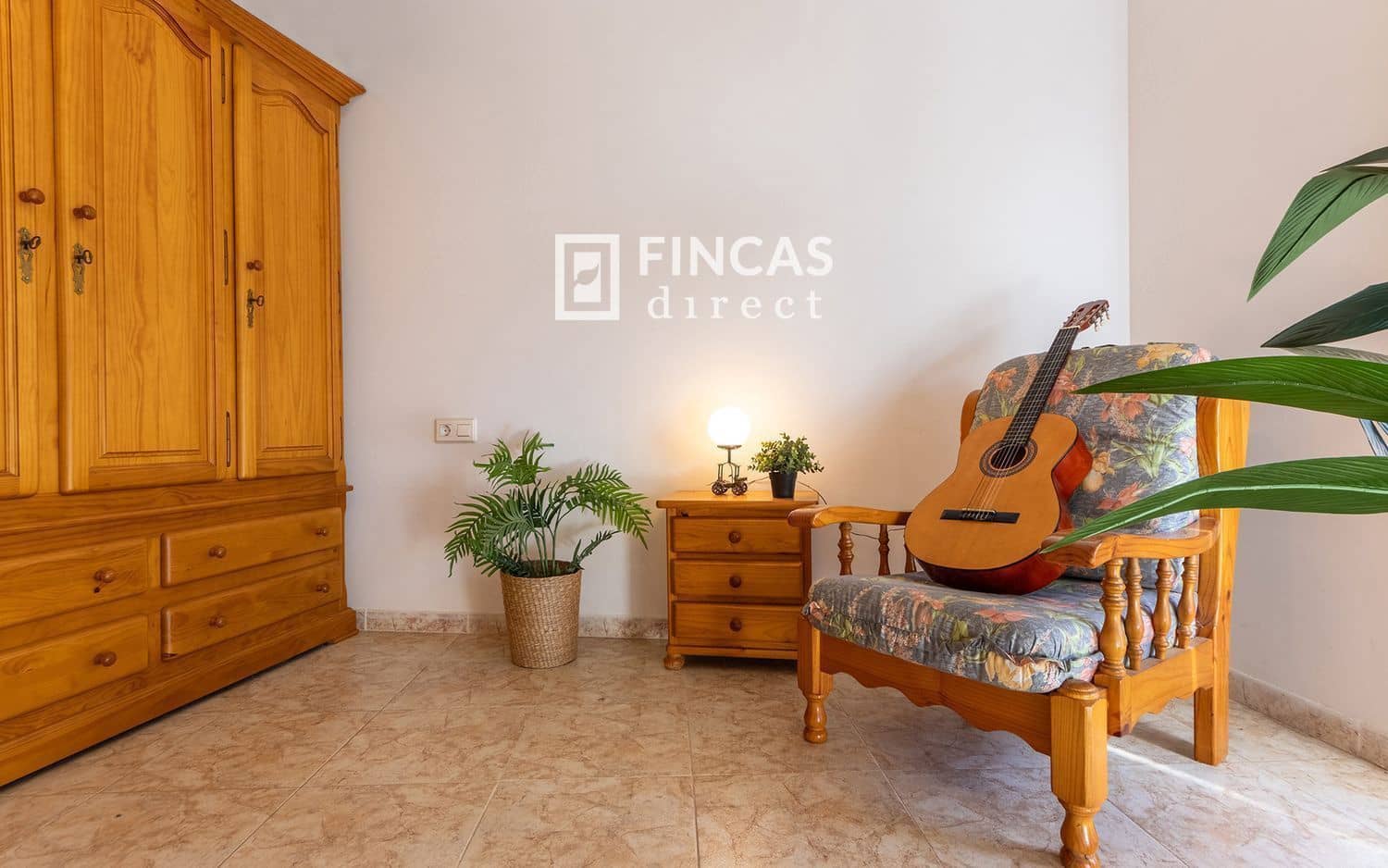 6 sypialnia Willa na sprzedaż w Albinyana z garażem - 265 000 € (Ref: 8775820)