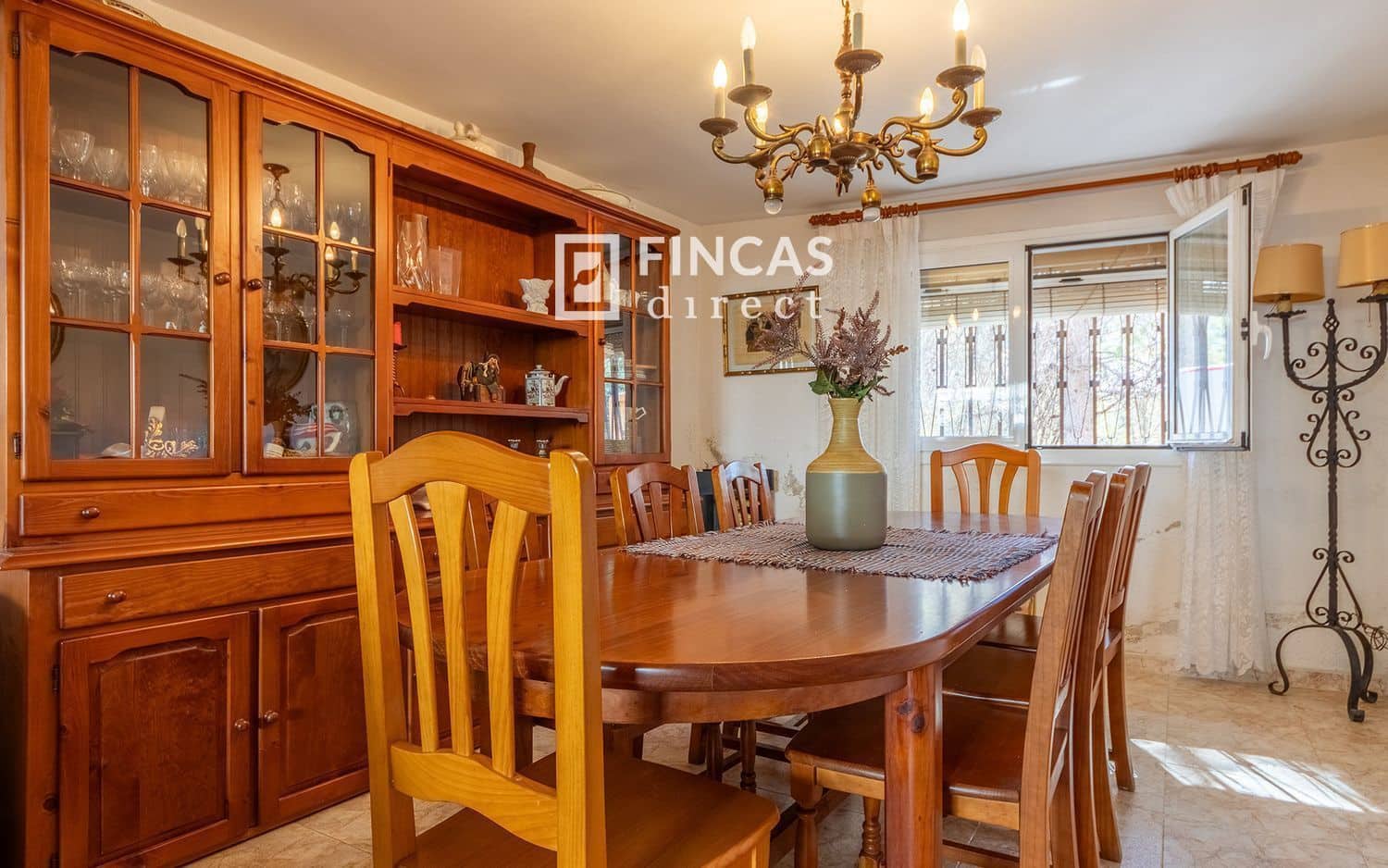 6 sypialnia Willa na sprzedaż w Albinyana z garażem - 265 000 € (Ref: 8775820)