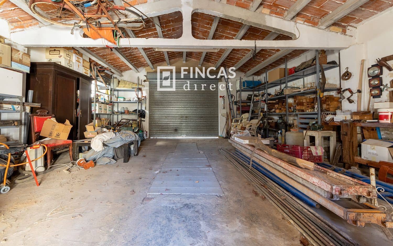 6 sypialnia Willa na sprzedaż w Albinyana z garażem - 265 000 € (Ref: 8775820)