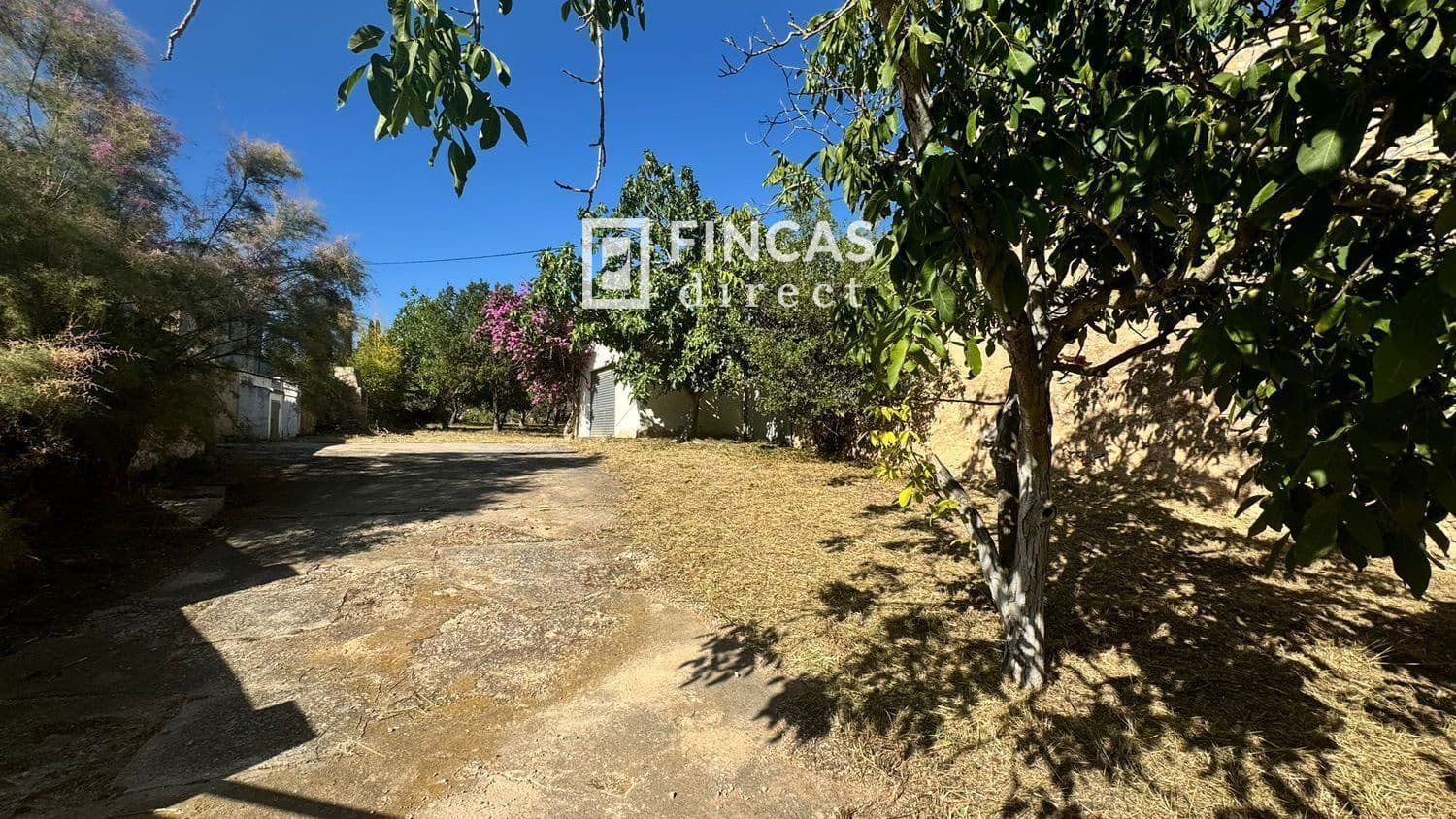 6 sypialnia Willa na sprzedaż w Albinyana z garażem - 265 000 € (Ref: 8775820)