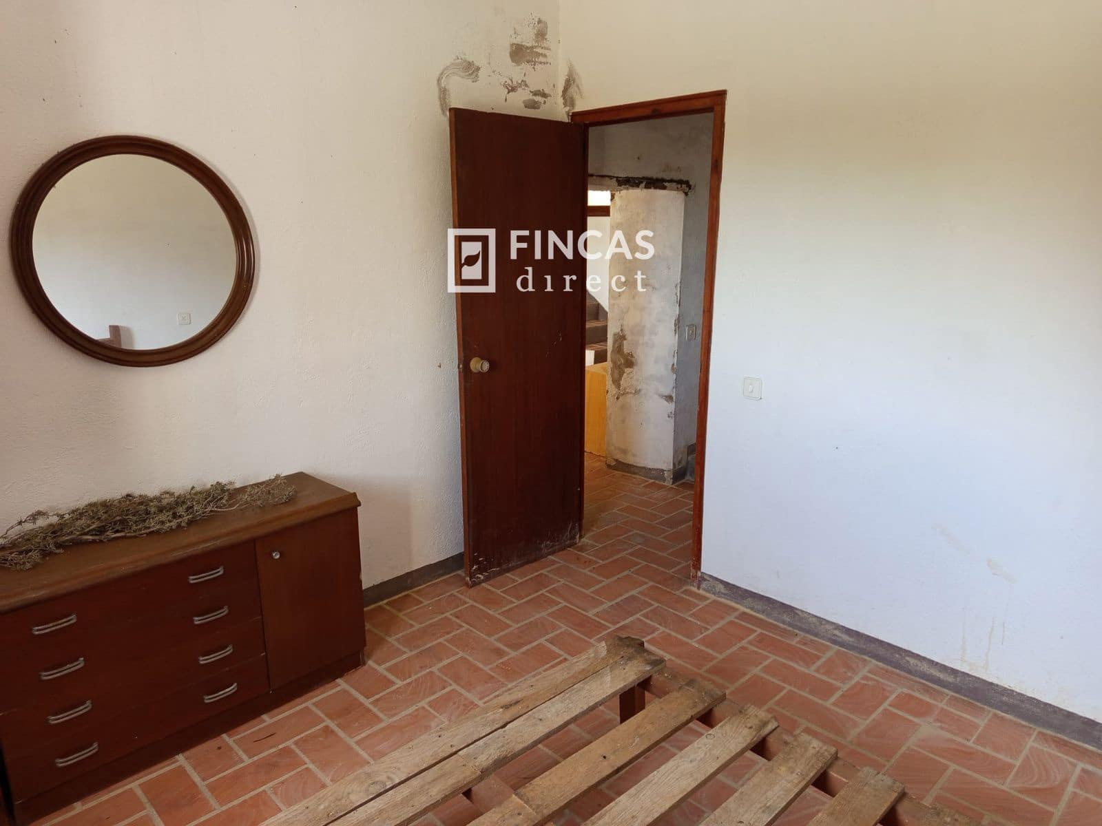 2 bedroom Finca/Country House for sale in Tortosa - € 148,500 (Ref: 9027057)