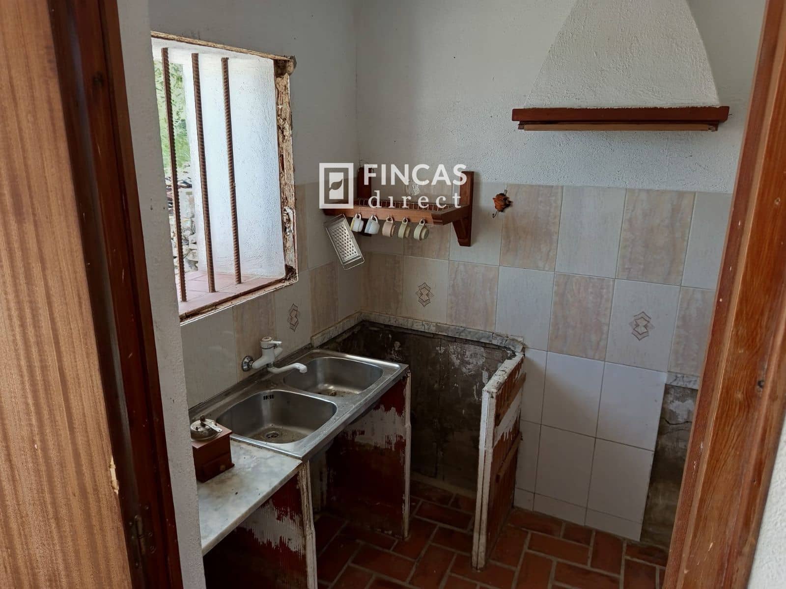 2 bedroom Finca/Country House for sale in Tortosa - € 148,500 (Ref: 9027057)