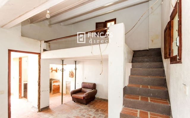 2 bedroom Finca/Country House for sale in Tortosa - € 148,500 (Ref: 9027057)