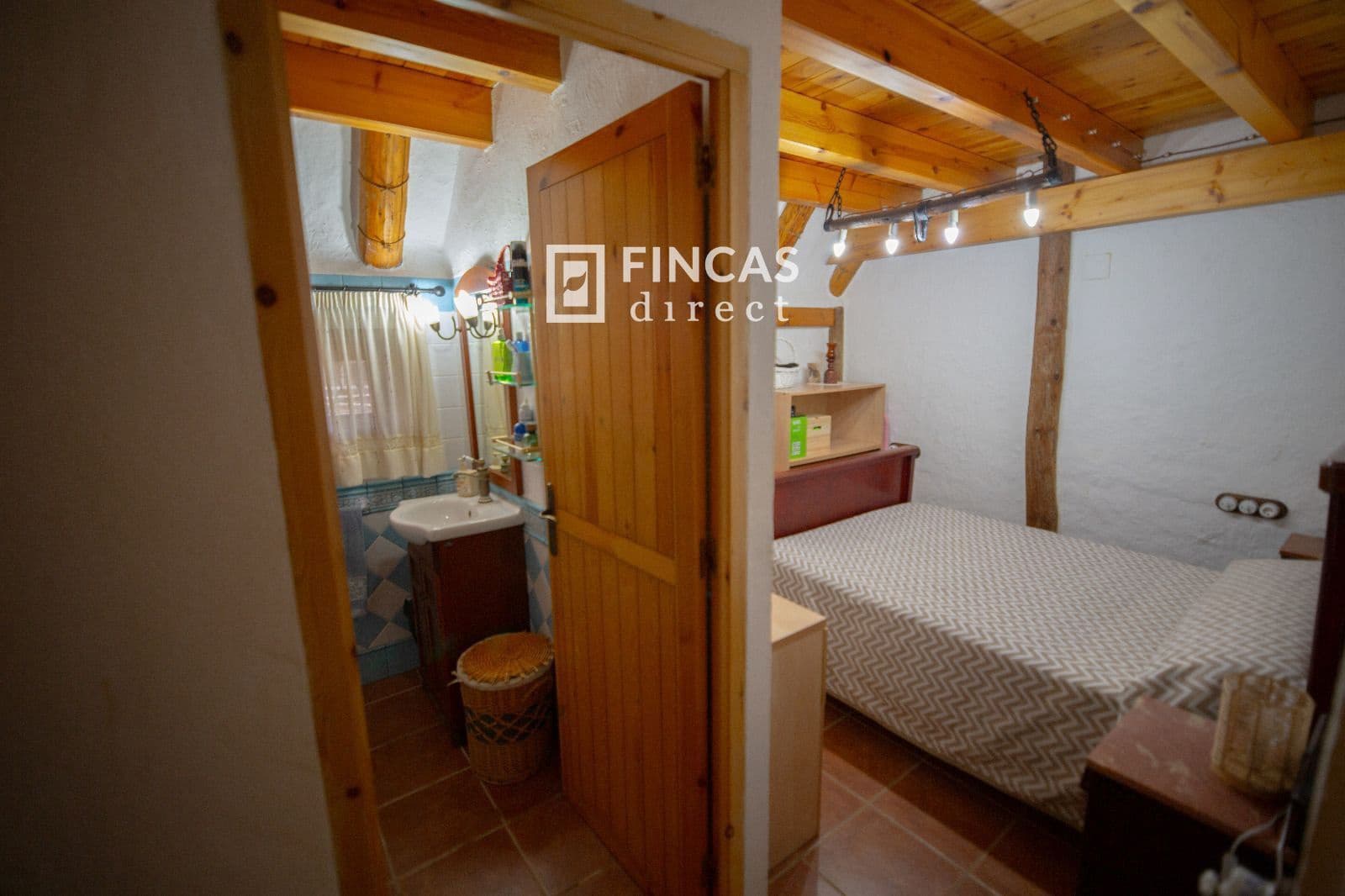 3 bedroom Villa for sale in Sant Jaume d'Enveja - € 295,000 (Ref: 9257990)