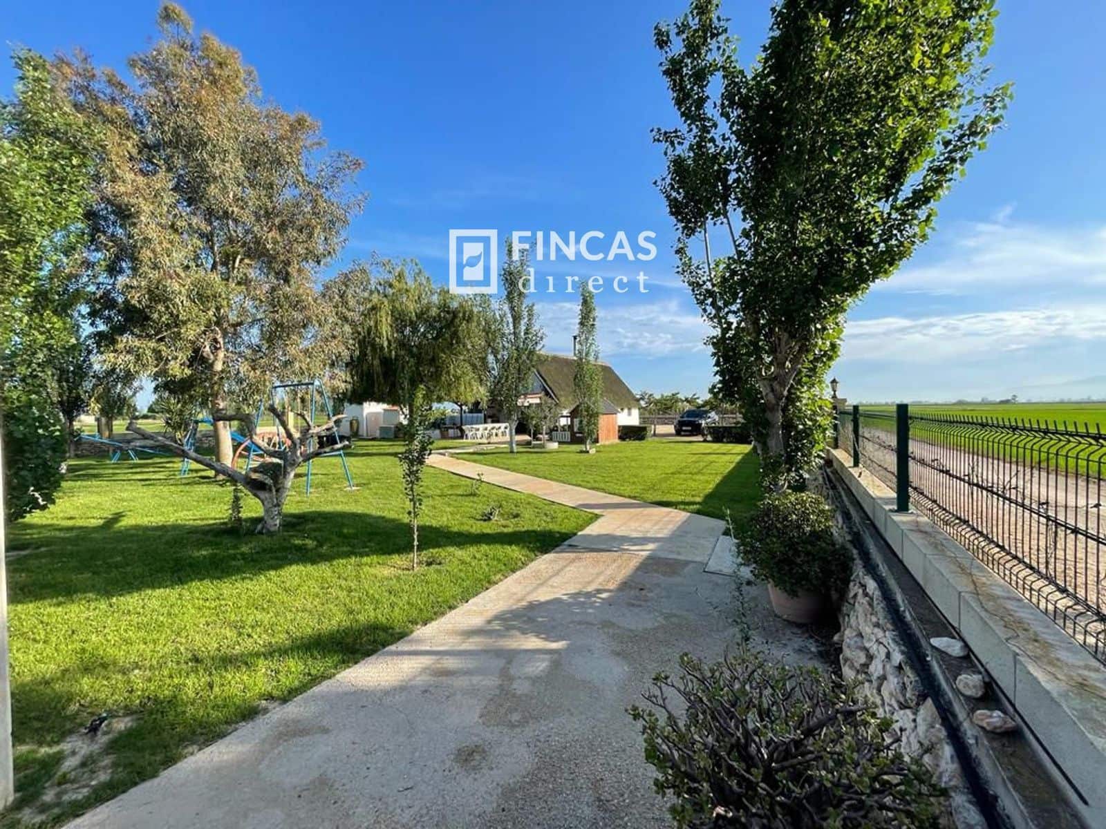 3 bedroom Villa for sale in Sant Jaume d'Enveja - € 295,000 (Ref: 9257990)