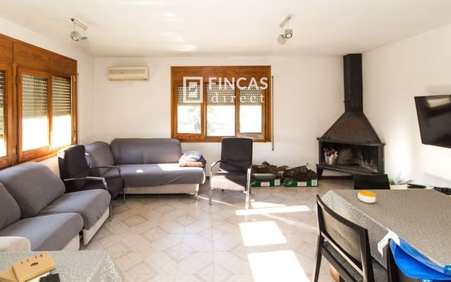 3 soverom Villa til salgs i Deltebre med garasje - € 238 000 (Ref: 9383195)