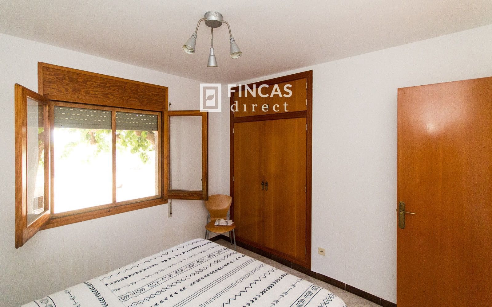 3 bedroom Villa for sale in Deltebre with garage - € 238,000 (Ref: 9383195)