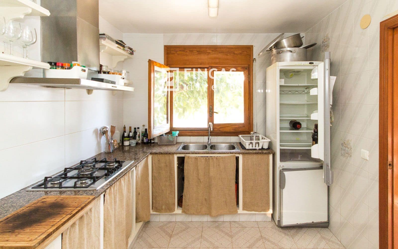 3 bedroom Villa for sale in Deltebre with garage - € 238,000 (Ref: 9383195)