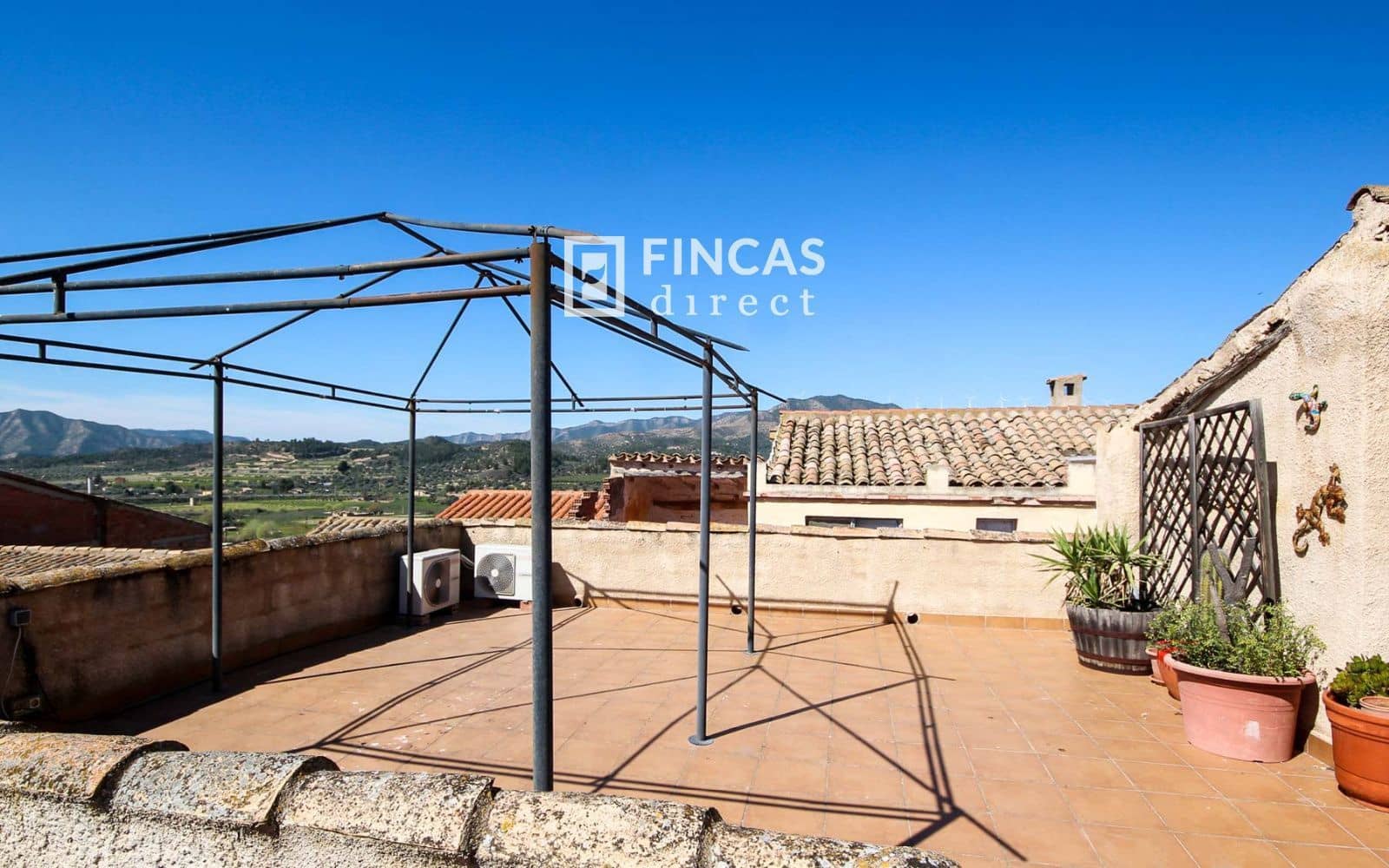 3 bedroom Villa for sale in Riba-roja d'Ebre - € 155,000 (Ref: 9813428)