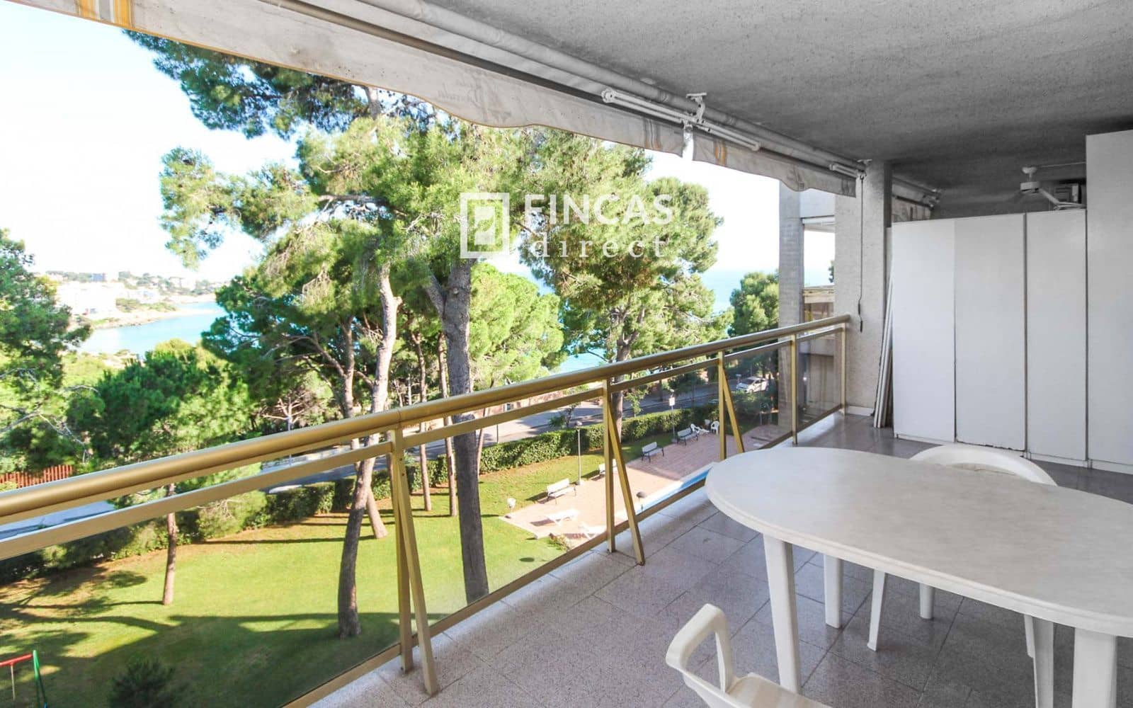 3 soverom Leilighet til salgs i Salou med svømmebasseng garasje - € 360 000 (Ref: 9940656)