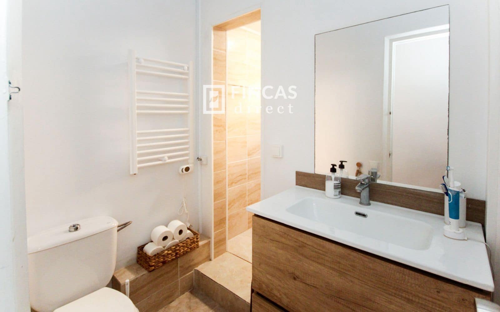 6 bedroom Villa for sale in El Catllar with pool garage - € 355,000 (Ref: 9948884)