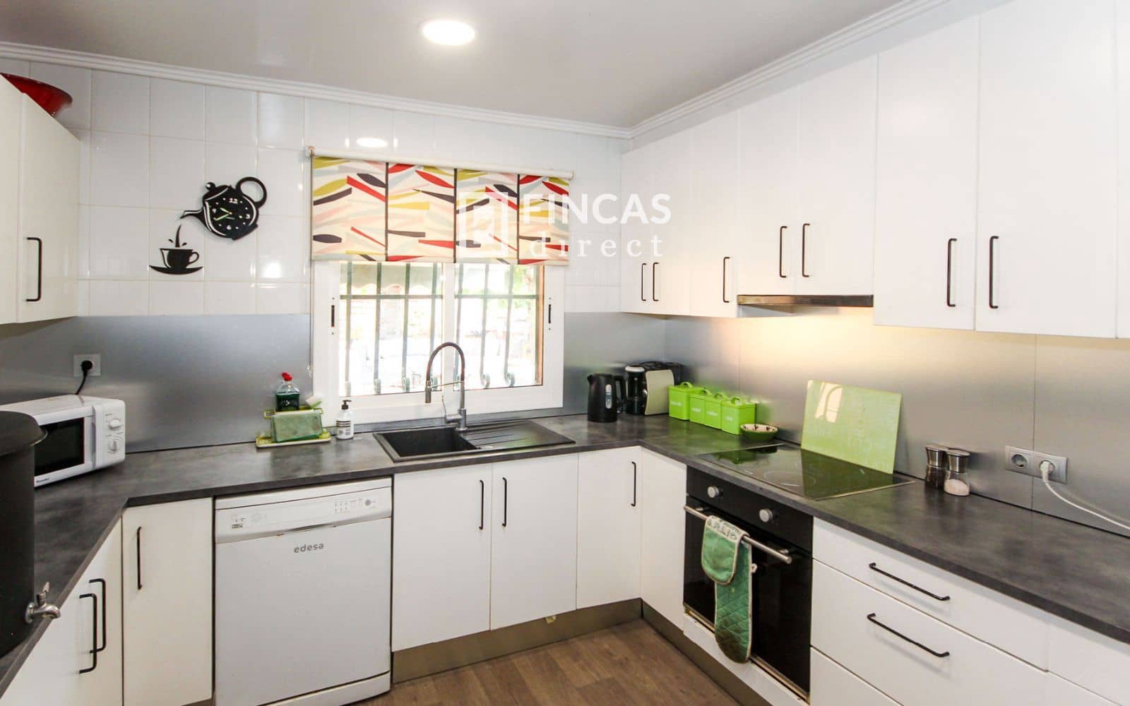 6 bedroom Villa for sale in El Catllar with pool garage - € 355,000 (Ref: 9948884)