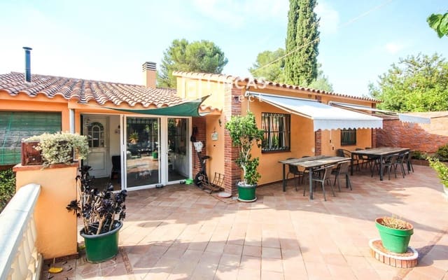 6 Zimmer Villa zu verkaufen in El Catllar mit Pool Garage - 355.000 € (Ref: 9948884)