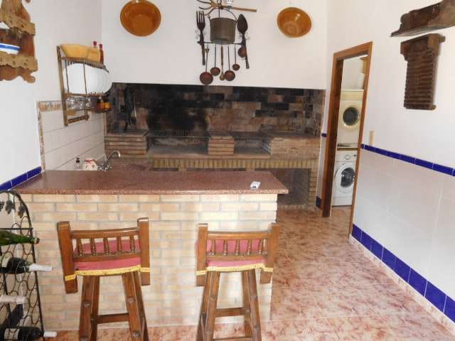 2 slaapkamer Finca/Landhuis te huur in Las Casicas met zwembad - € 750 (Ref: 5396205)