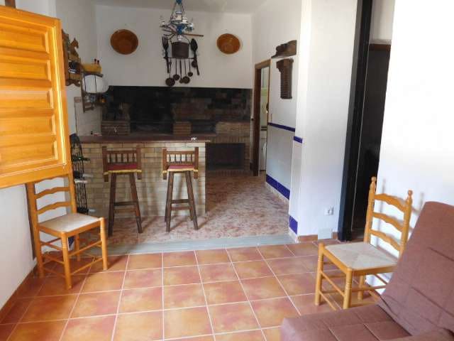 2 slaapkamer Finca/Landhuis te huur in Las Casicas met zwembad - € 750 (Ref: 5396205)