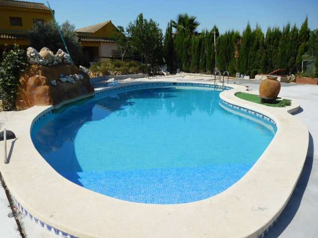 2 slaapkamer Finca/Landhuis te huur in Las Casicas met zwembad - € 750 (Ref: 5396205)