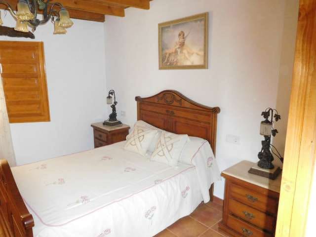 2 slaapkamer Finca/Landhuis te huur in Las Casicas met zwembad - € 750 (Ref: 5396205)